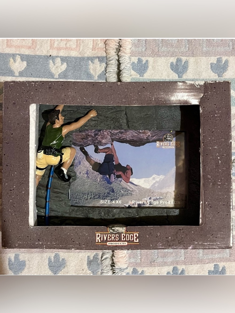 Vintage 2005 Rivers Edge Rock Climber Picture Frame 4x6 Polyresin